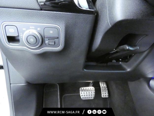 MERCEDES-BENZ GLA 250 e Hybrid EQ AMG Line  