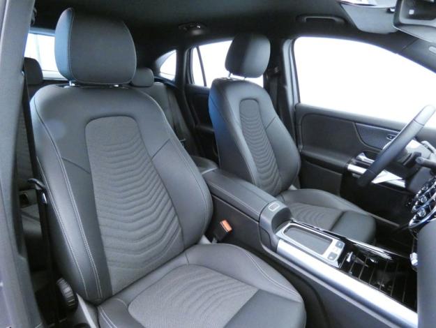 MERCEDES-BENZ GLA 250 e Hybrid EQ Progressive Line  