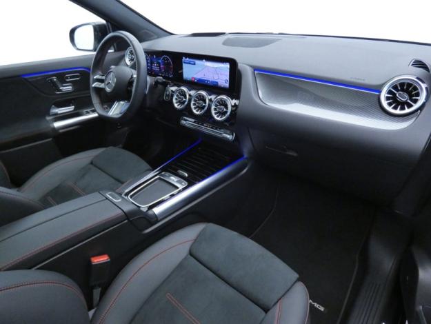 MERCEDES-BENZ GLA 200 d AMG Line  