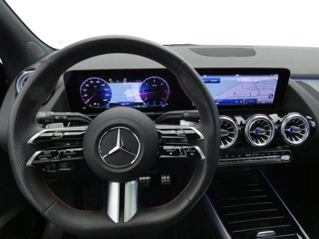 MERCEDES-BENZ GLA 200 d AMG Line  