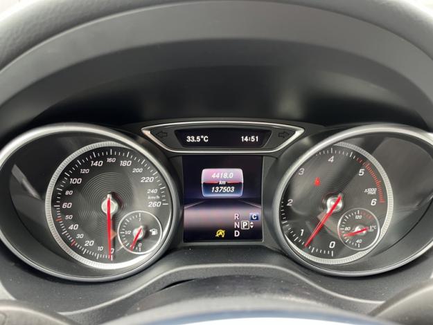 MERCEDES-BENZ GLA 200 d WhiteArt Edition  Classe GLA/ X156 GLA 200 d WhiteArt Edition