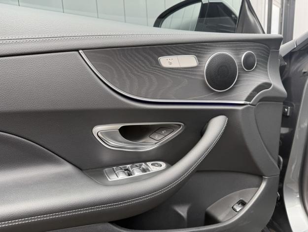 MERCEDES-BENZ Classe E Coupé Classe E 220 d AMG Line Coupé  Classe E 220 d AMG Line CoupÚ