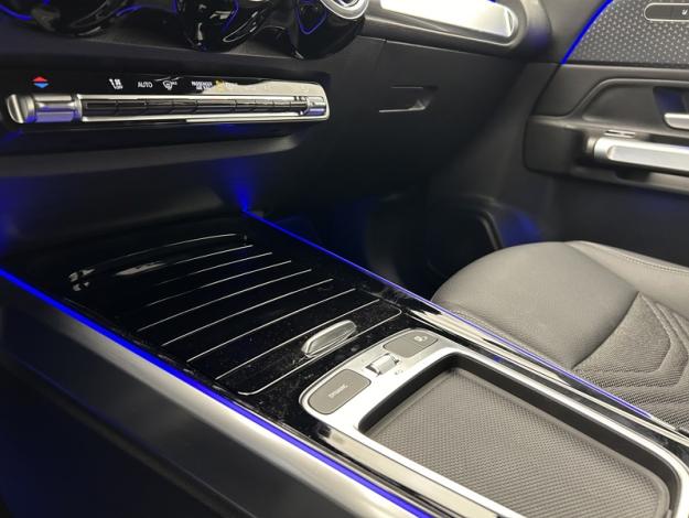 MERCEDES-BENZ GLB 200 d Progressive Line  