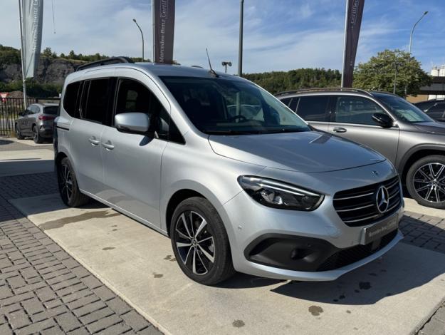 MERCEDES-BENZ T-Class T 180 d PROGRESSIVE  