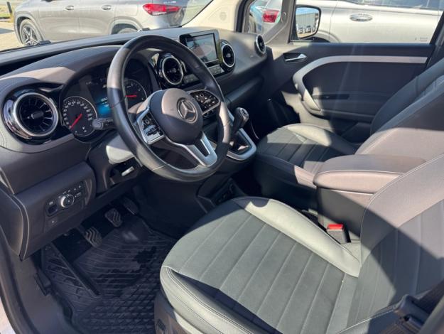 MERCEDES-BENZ T-Class T 180 d PROGRESSIVE  