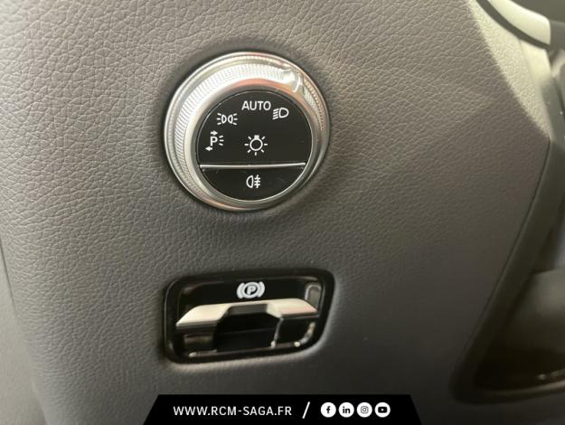 MERCEDES-BENZ GLC Coupé GLC 300 e Hybrid EQ 4MATIC Coupé AMG Line  GLC 300 e Hybrid EQ 4MATIC CoupÚ AMG Line