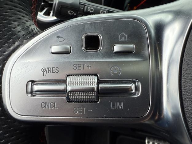 MERCEDES-BENZ Classe A 250 e AMG Line  