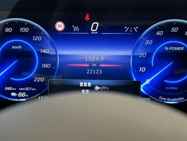 MERCEDES-BENZ EQB 250 + AMG Pack Night 7places  