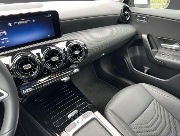 MERCEDES-BENZ A 180 Berline Facelift  