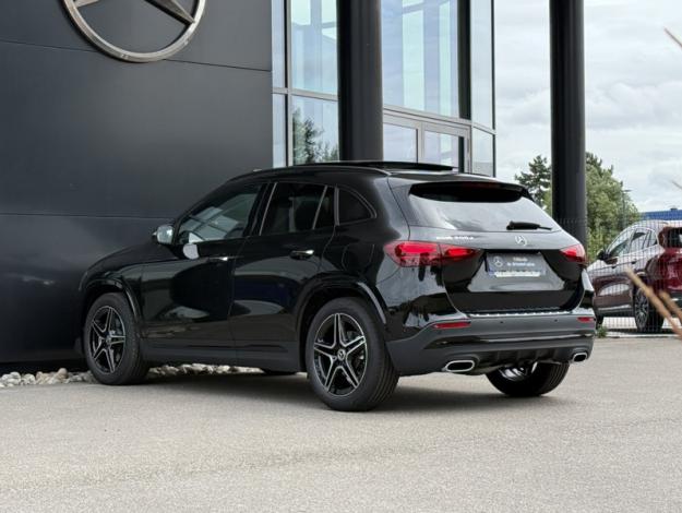 MERCEDES-BENZ GLA 200 d AMG Line  GLA 200 d AMG Line