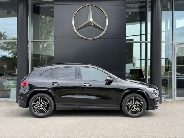 MERCEDES-BENZ GLA 200 d AMG Line  GLA 200 d AMG Line