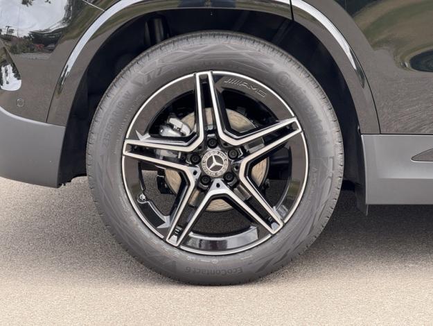 MERCEDES-BENZ GLA 200 d AMG Line  GLA 200 d AMG Line