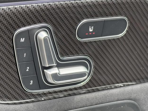 MERCEDES-BENZ GLA 200 d AMG Line  GLA 200 d AMG Line