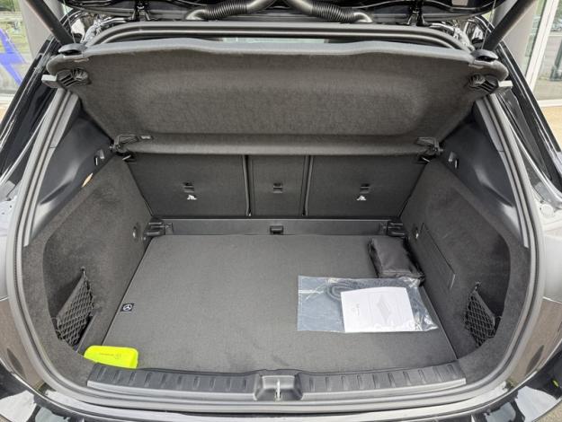 MERCEDES-BENZ GLA 200 d AMG Line  GLA 200 d AMG Line
