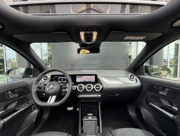 MERCEDES-BENZ GLA 200 d AMG Line  GLA 200 d AMG Line