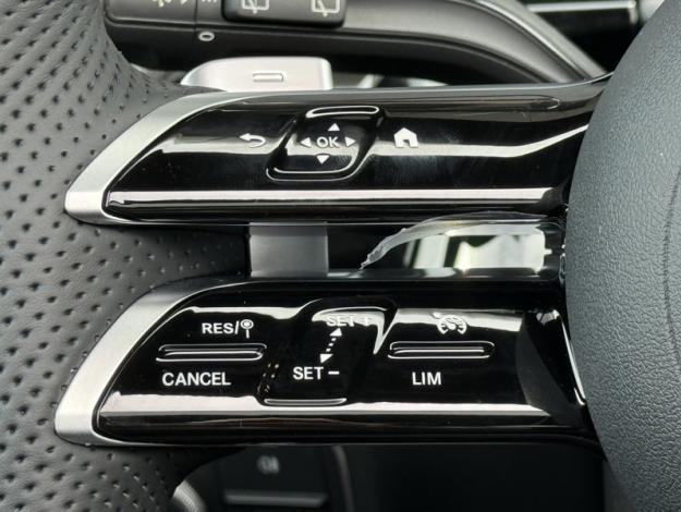 MERCEDES-BENZ GLA 200 d AMG Line  GLA 200 d AMG Line