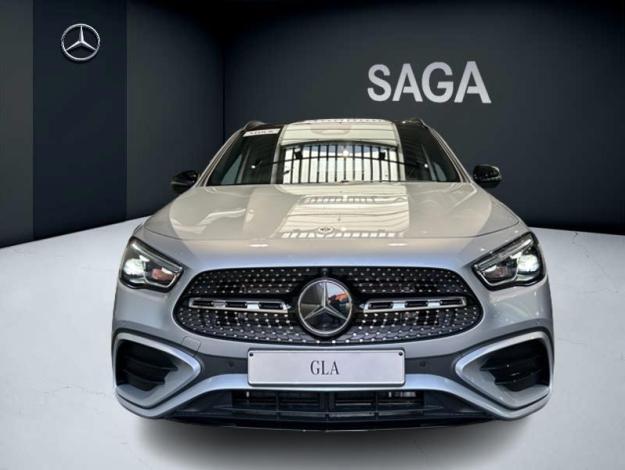 MERCEDES-BENZ GLA 180 star edition  