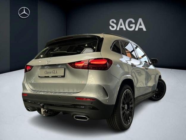 MERCEDES-BENZ GLA 180 star edition  