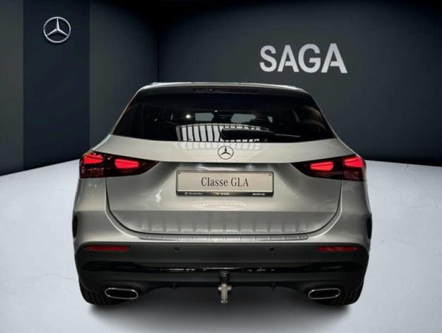 MERCEDES-BENZ GLA 180 star edition  