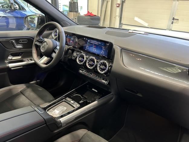 MERCEDES-BENZ GLA 180 star edition  