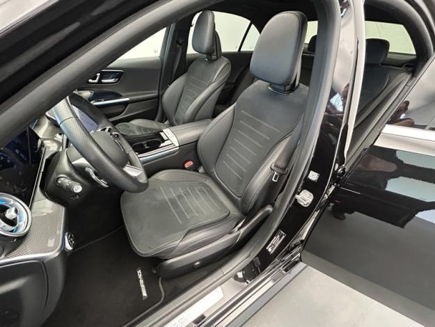 MERCEDES-BENZ C 300 de Berline AMG Line Toit Ouvrant  