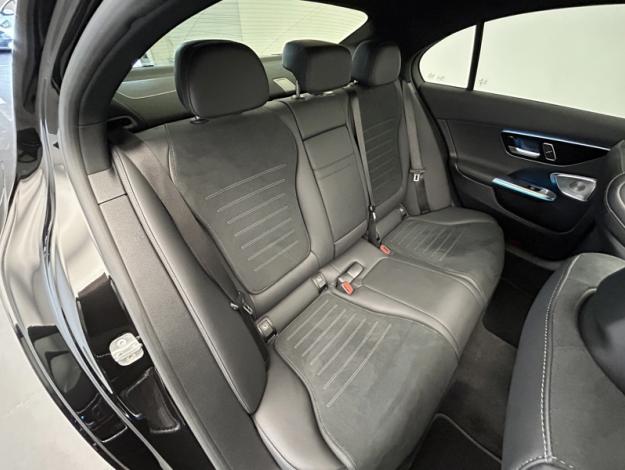MERCEDES-BENZ C 300 de Berline AMG Line Toit Ouvrant  