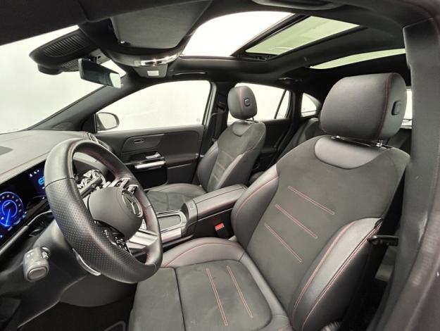 MERCEDES-BENZ EQA 250 + AMG Line Toit Panoramique  