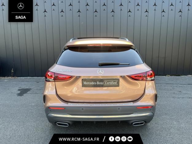 MERCEDES-BENZ GLA 250 e AMG Line  