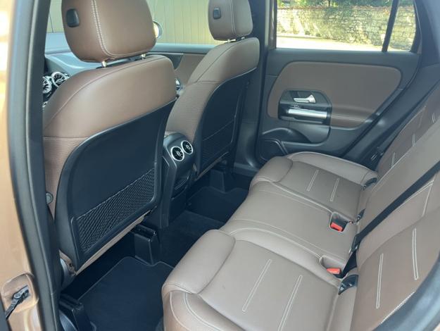 MERCEDES-BENZ GLA 250 e AMG Line  