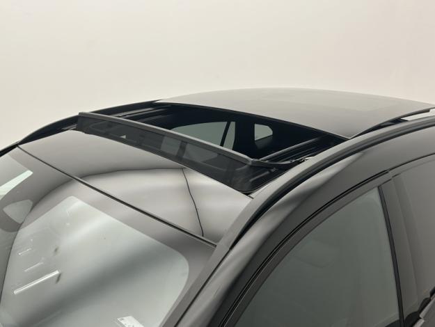 MERCEDES-BENZ EQA 300 4MATIC AMG Line   EQA 300 4MATIC