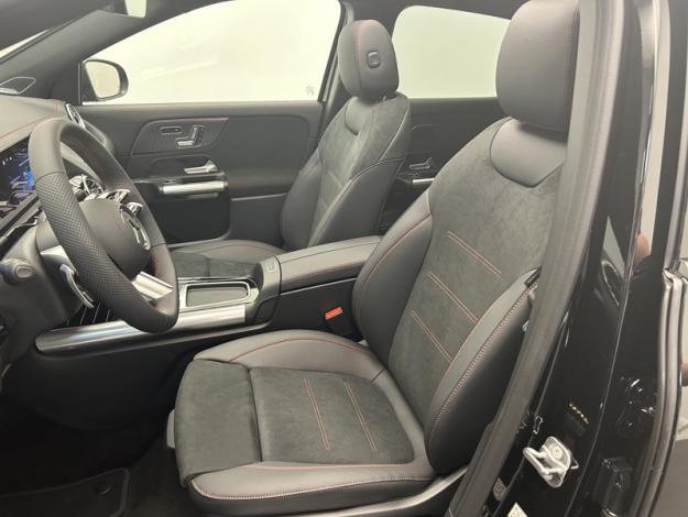 MERCEDES-BENZ EQA 300 4MATIC AMG Line   EQA 300 4MATIC