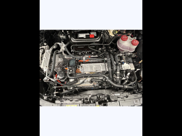MERCEDES-BENZ EQA 300 4MATIC AMG Line   EQA 300 4MATIC