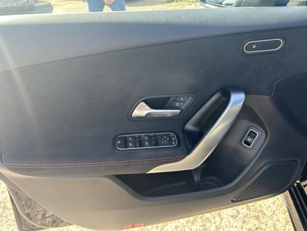 MERCEDES-BENZ Classe A 200 d Berline AMG Line  