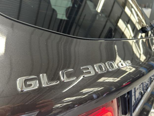 MERCEDES-BENZ GLC 300 de 4MATIC AMG Line  