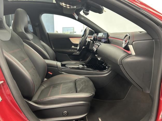 MERCEDES-BENZ CLA-Klasse CLA 180 d Coupé AMG Line