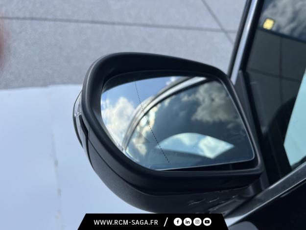MERCEDES-BENZ GLB 200 d AMG Line  