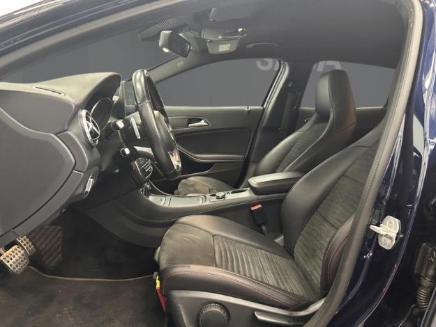MERCEDES-BENZ GLA 200 d AMG Pack Night  