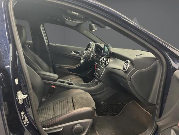 MERCEDES-BENZ GLA 200 d AMG Pack Night  