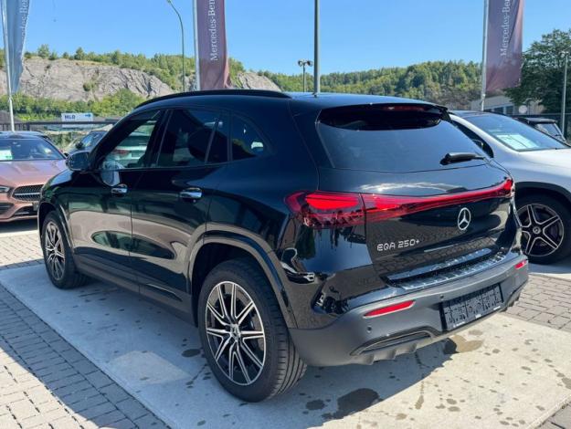 MERCEDES-BENZ EQA 250 + Star Edition  