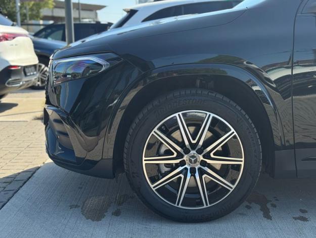 MERCEDES-BENZ EQA 250 + Star Edition  