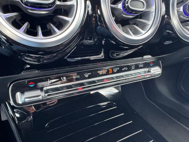MERCEDES-BENZ CLA 180 d Luxury Line  