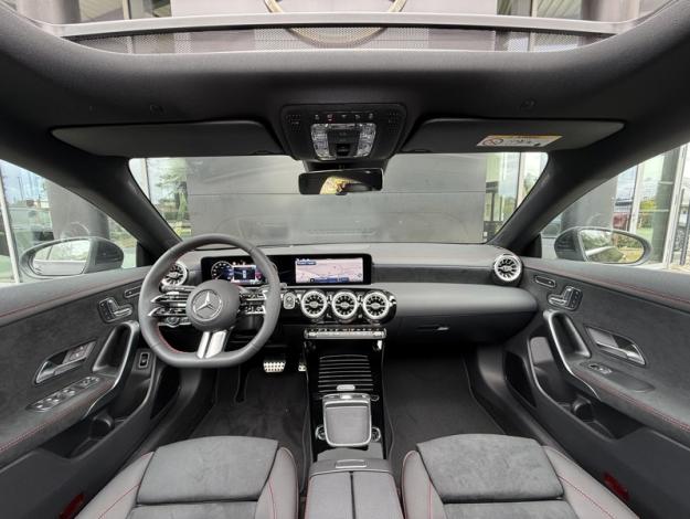 MERCEDES-BENZ CLA Shooting Brake CLA 200 d Shooting Brake AMG Line  CLA 200 d Shooting Brake AMG Line