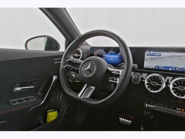 MERCEDES-BENZ A 250 e Pack AMG Pack Night Pano  