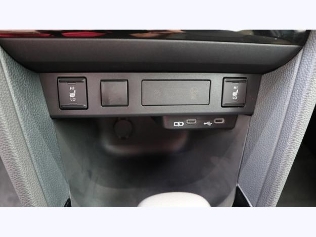 TOYOTA Yaris Cross Hybride 1.5 HYBRID 116H DESIGN AUTO  YARIS CROSS 116H 2WD DESIGNPACKCARGO VD MY25