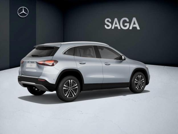 MERCEDES-BENZ GLA-Klasse GLA 180 Essential Line