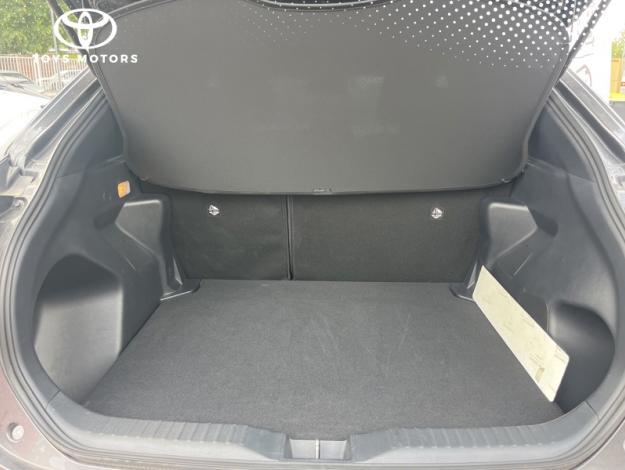 TOYOTA Yaris Cross 116h Design   