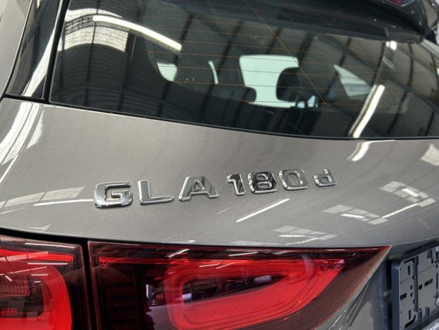 MERCEDES-BENZ GLA-Klasse GLA 180 d