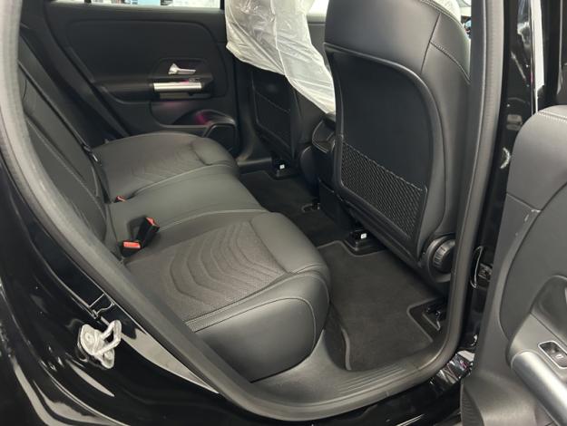 MERCEDES-BENZ EQA 250 Business Edition  