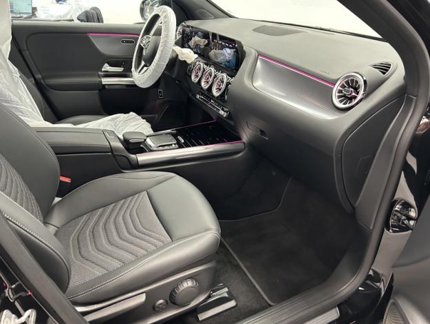 MERCEDES-BENZ EQA 250 Business Edition  