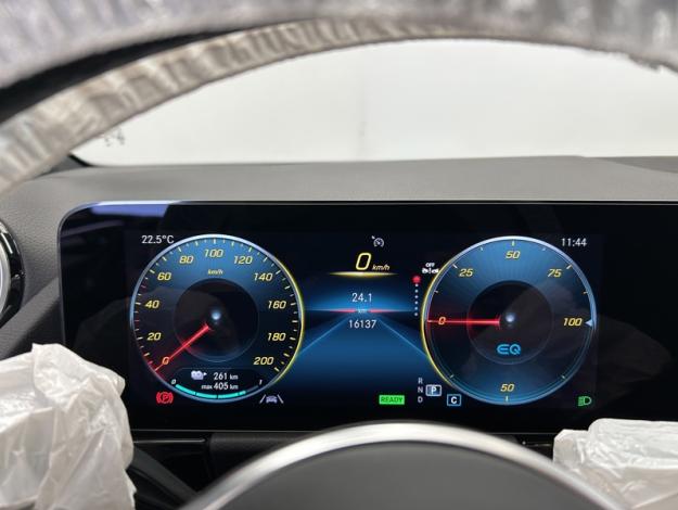 MERCEDES-BENZ EQA 250 Business Edition  